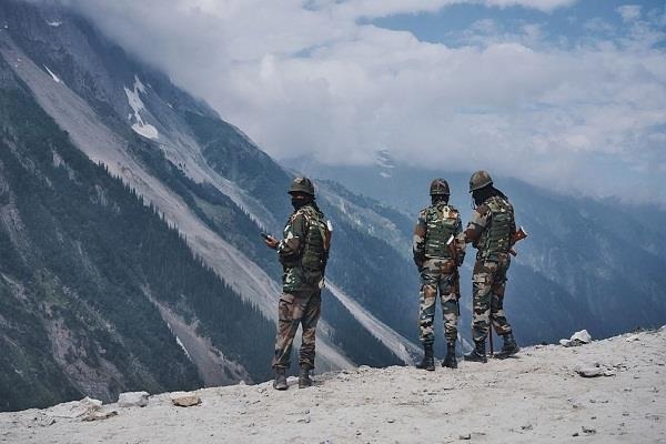 Photo of चीनी सैनिकों द्वारा अरुणाचल से अगवा किए पांच युवकों पर बढ़ा विवाद