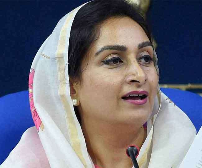 Photo of हरसिमरत कौर बादल का इस्तीफा मंजूर, तोमर को अतिरिक्त प्रभार