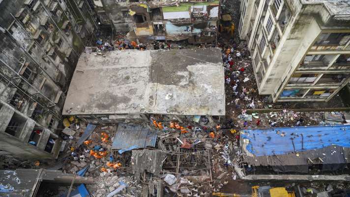 Photo of भिवंडी हादसे में मृतकों की संख्या हुई 33, बारिश के कारण राहत कार्य में परेशानी