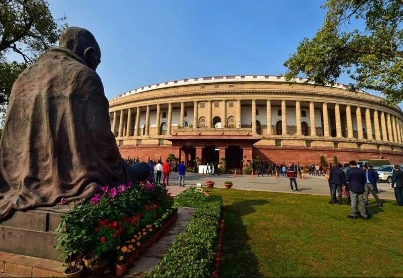 Photo of कोविड-19 के लक्षण होने पर सांसदों को संसद में नहीं मिलेगी एंट्री, वापस भेजे जाएंगे घर