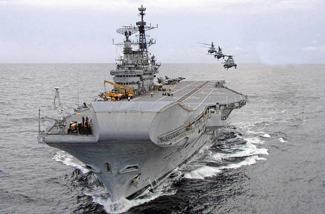 Photo of अपने आखिरी सफ़र पर निकला भारतीय नौसेना का ये युद्धपोत