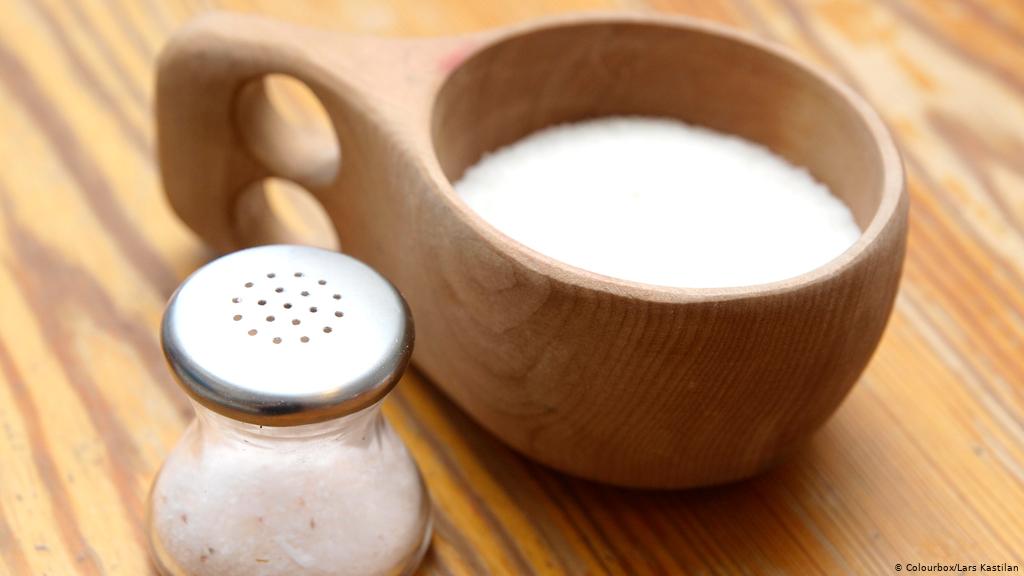 Photo of नमक के अधिक सेवन से उत्पन्न हो सकती है ये बड़ी बीमारियाँ