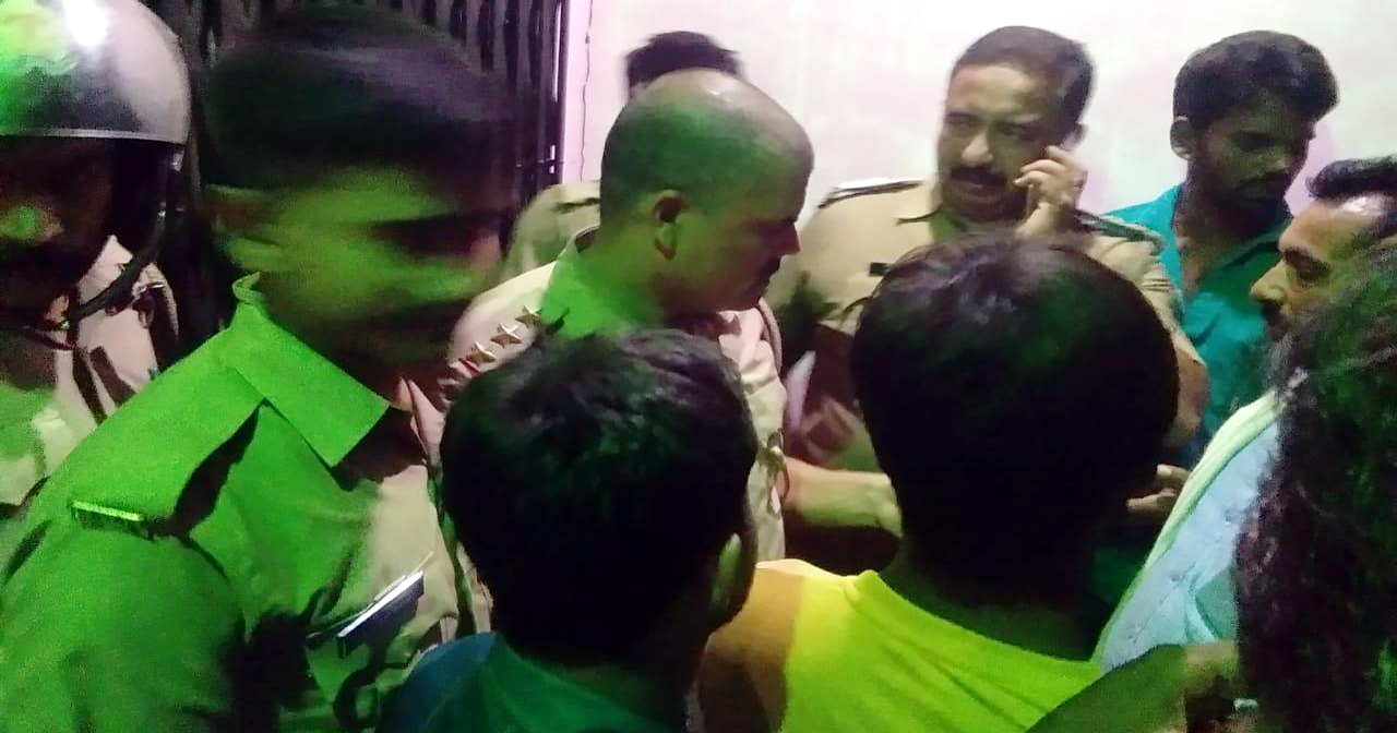 Photo of Jaunpur : बेखौफ बदमाशों ने ग्रामप्रधान को गोलियों से भून डाला