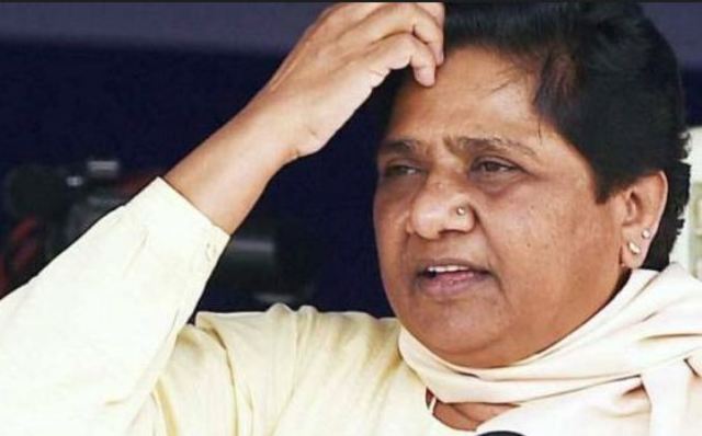 Photo of मायावती ने योगी सरकार के खिलाफ मोर्चा खोला तो…