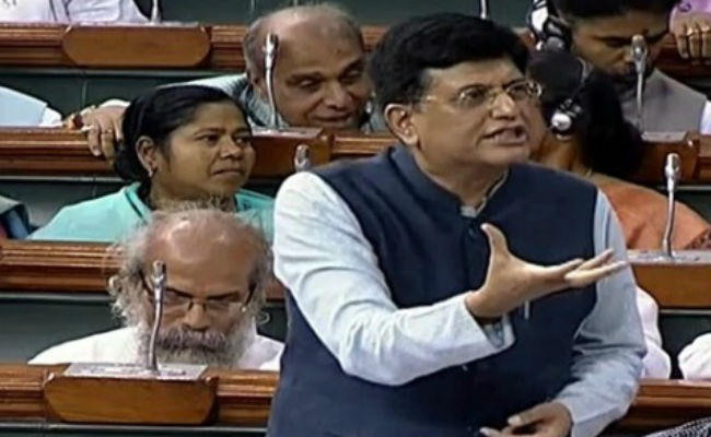 Photo of संसद में बोले रेलमंत्री – रेलवे के निजीकरण का प्रस्ताव नहीं, पूंजी व प्रौद्योगिकी हेतु पीपीपी का उपयोग