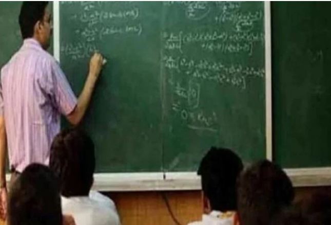 Photo of यूपी में इन अध्यापकों को मिलेगा राज्य पुरस्कार, देखें पूरी लिस्ट