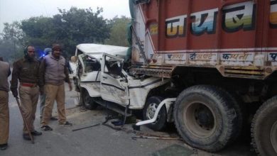 Photo of दर्दनाक हादसा: शादी समारोह में छाया मातम, ट्रक में घुसी बारातियों से भरी बोलेरो, 14 की हुई मौत