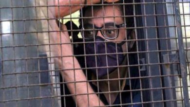 Photo of अर्णब गोस्‍वामी की जमानत या​चिका पर दोपहर 3 बजे बॉम्‍बे हाईकोर्ट में सुनवाई, पत्रकार की गिरफ्तारी का जोरदार किया जा रहा विरोध