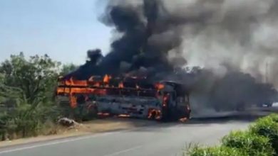 Photo of जयपुर में भीषण हादसा, बस पर हाईटेंशन तार गिरने से 3 लोगों की जलकर दर्दनाक मौत, दर्जन भर लोग घायल