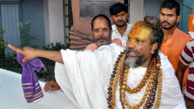 Photo of कंप्यूटर बाबा से कांग्रेसी नेताओं ने जेल में की मुलाकात पूछा हालचाल