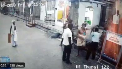 Photo of मंदिर की चाभी न देने पर पुजारी ने सुरक्षा व्यवस्था में तैनात दलित गार्ड के साथ की हाथापाई……मामला CCTV में कैद