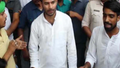 Photo of हसनपुर में JDU से कड़ी टक्कर 1500 वोटों से पिछड़े लालू के लाल