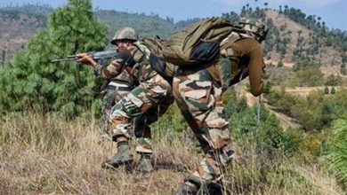 Photo of अपनी हरकतों से बाज नहीं आ रहा पाकिस्तान, लगातार तीसरे दिन किया संघर्ष विराम का उलंघन