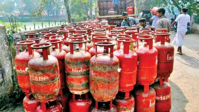 Photo of अगर आपके पास नहीं है यह कोड, तो घर पर नहीं मिलेगा LPG Cylinder, नियमों में हुए इन बदलावों को जानना है जरूरी