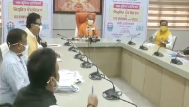Photo of 1438 जूनियर इंजीनियर्स को योगी सरकार का तोहफा, CM ने सौंपे नियुक्ति पत्र