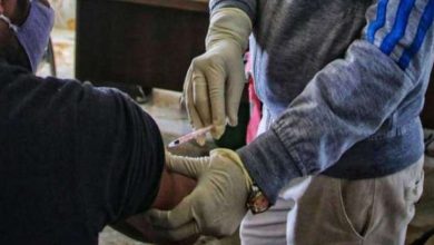 Photo of टीकाकरण के बाद 447 लोगों में दिखा वैक्सीन का साइड इफेक्ट, 3 लोग अस्पताल में भर्ती