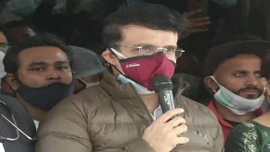 Photo of अस्पताल से डिस्चार्ज होने पर BCCI के चीफ सौरव गांगुली ने कहा-मैं बिल्कुल स्वस्थ, जल्द करूँगा वापसी