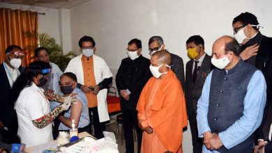 Photo of मुख्यमंत्री ने लखनऊ के बलरामपुर चिकित्सालय में कोविड-19 वैक्सीनेशन कार्यक्रम का किया अवलोकन