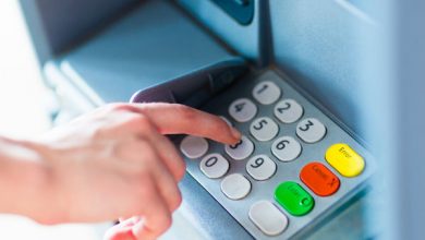 Photo of ATM से पैसे निकालते समय ध्यान रखें ये 9 बातें वरना…