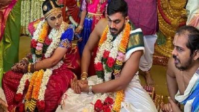 Photo of शादी के बंधन में बंधे भारतीय क्रिकेट टीम के ऑलराउंडर विजय शंकर, वैशाली विश्वेश्वरन संग लिए सात फेरे