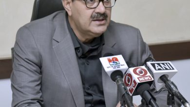 Photo of स्वास्थ्य कर्मियों के बाद फ्रंट लाइन कर्मियों को कोविड वैक्सीनेशन लगाने का किया जा रहा है कार्य