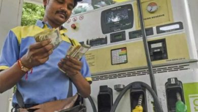 Photo of आज फिर महंगा हुआ पेट्रोल-डीजल, अब मिलेगा इतने… रूपए प्रति लीटर
