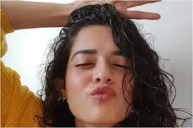 Photo of नहीं जानते होंगे आप खुश रखते हैं हमारी बॉडी को ये 4 हॉर्मोन्स