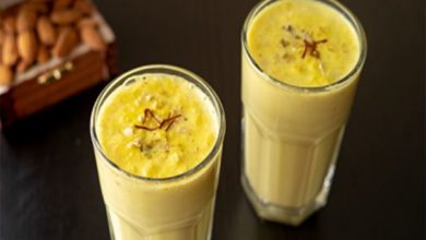 Photo of बदलते मौसम में ऐसे बनाएं मैंगो पाइनऐपल स्मूदी