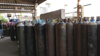 Photo of कोरोना के कहर के बीच मुकेश अंबानी ने मदद के लिए बढ़ाया हाथ, महाराष्ट्र में ट्रकों से 100 टन ऑक्सीजन…