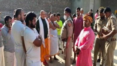 Photo of अयोध्या: महंत की ईंट से सिर कूचकर हत्या, जांच में जुटी पुलिस…