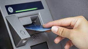 Photo of हो जाएं सावधान: ATM से पैसे निकालते समय इन बातों का रखें ध्यान, वरना खाली हो सकता है आपका अकाउंट