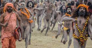 Photo of हरिद्वार कुंभ: मुख्य स्नान संपन्न, नागा संन्यासियों के तंबू उखाड़ने की तैयारी