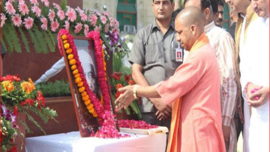 Photo of सीएम योगी ने चौधरी चरण सिंह की 34वीं पुण्य तिथि पर उनको माल्यापर्ण कर किया नमन