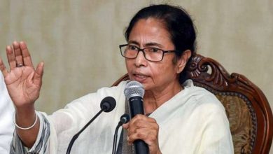 Photo of ममता बनर्जी ने केंद्र सरकार पर बदले की राजनीति करने का लगाया आरोप