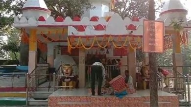 Photo of भरत का एक ऐसा मंदिर जहां देवी मां को फल-फूल नहीं बल्कि चढ़ाए जाते हैं पत्थर, जानिए कथा