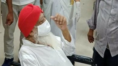 Photo of तबियत बिगड़ने पर एक बार फिर आसाराम बापू  भारी सुरक्षा इंतज़ामों के बीच गांधी अस्पताल के आईसीयू में हुए भर्ती