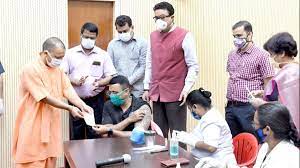 Photo of दो दिवसीय दौरे पर पूर्वांचल पहुंचे सीएम योगी, कोविड अस्पतालों का किया निरीक्षण