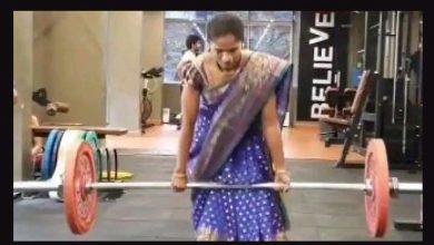 Photo of साड़ी पहनकर इस महिला ने की कमाल की एक्सरसाइज, वीडियो देख सभी हो गए हैरान…