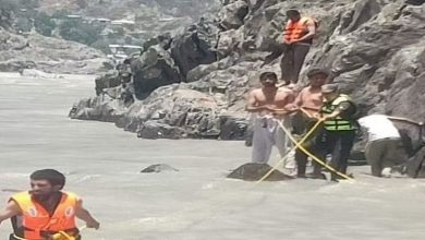 Photo of पाकिस्तान में बड़ा हादसा, सिंधु नदी में वैन गिरने से 17 लोगों की मौत