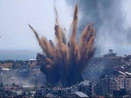 Photo of इजरायल में पीएम बनते ही गाजा पट्टी पर हुआ ताबड़तोड़ हमला…