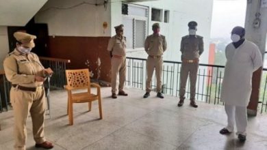 Photo of यूपी पुलिस ने प्रदेश कांग्रेस अध्यक्ष अजय लल्लू को किया नज़रबंद, बताई ये वजह