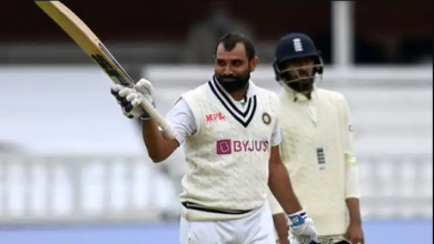 Photo of छक्के के साथ कुछ इस अंदाज में मोहम्मद शमी ने पूरी की फिफ्टी…