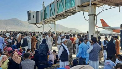 Photo of अफगानिस्तान के काबुल एयरपोर्ट पर फायरिंग, कई लोगों के मारे जाने की खबर…