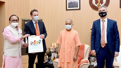 Photo of मुख्यमंत्री से ब्रिटेन के उच्चायुक्त ने शिष्टाचार भेंट की