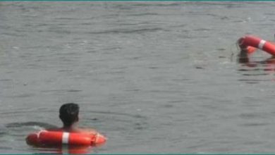 Photo of उत्तर प्रदेश: बाराबंकी में गणेश विसर्जन के दौरान नदी में डूबे पांच लोग, महिला की मौत