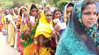 Photo of Bihar Panchayat Election 2021 के दूसरे पड़ाव की वोटिंग में बढ़ चढ़कर हिस्सा ले रहे मतदाता, TOP पर है मुंगेर का टेटिया…
