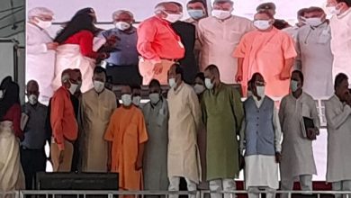 Photo of अलीगढ़ पहुंचे सीएम योगी, पिछले एक महीने में यह चौथा दौरा