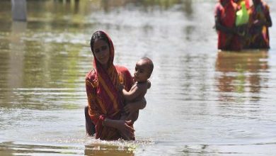 Photo of महाराष्ट्र के कई हिस्सों में भारी बारिश बाढ़ और बिजली गिरने से कम से कम 13 लोगों की हुई मौत, जानें अन्य राज्यों का हाल