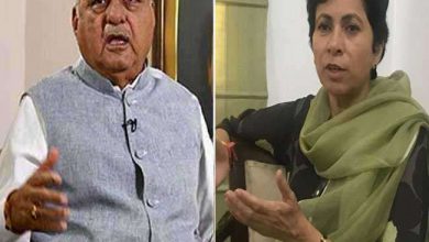 Photo of कुमारी सैलजा और भूपेंद्र सिंह हुड्डा सहित वरिष्‍ठ कांग्रेस नेताओं के बीच हुई खींचतान, यूपी और पंजाब में उलझे हाईकमान ने आंखें फेरी