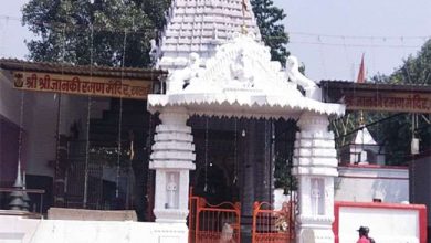 Photo of रांची जिला के खलारी में श्री जानकी रमण मंदिर में 73 वर्षों से हो रही दुर्गा पूजा, बंगालियों ने ही की थी शुरुआत